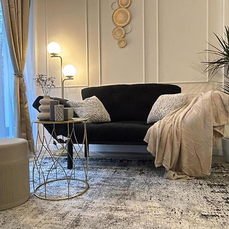 Апартаменты Luxury Mansion Бухарест Экстерьер фото