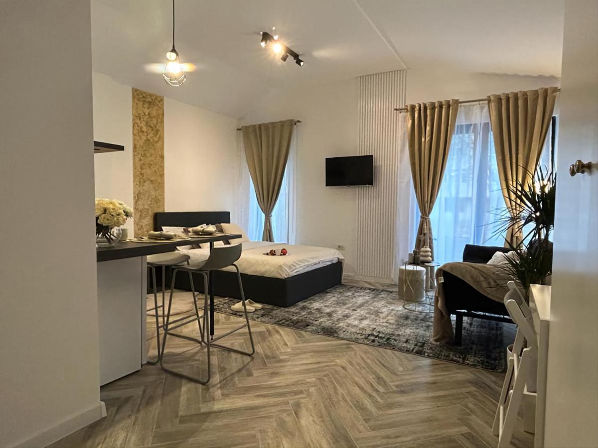 Апартаменты Luxury Mansion Бухарест Экстерьер фото